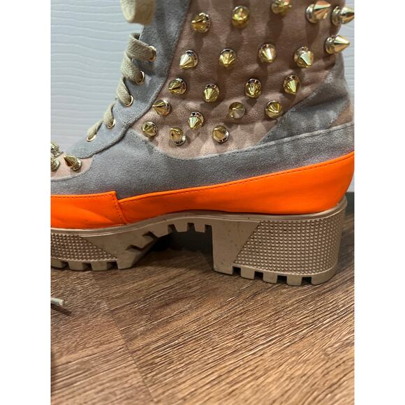 Cape Robbin Jadey Spike Studs Combat Neon Grey Suede Boots Women's 7 - Picture 9 of 11